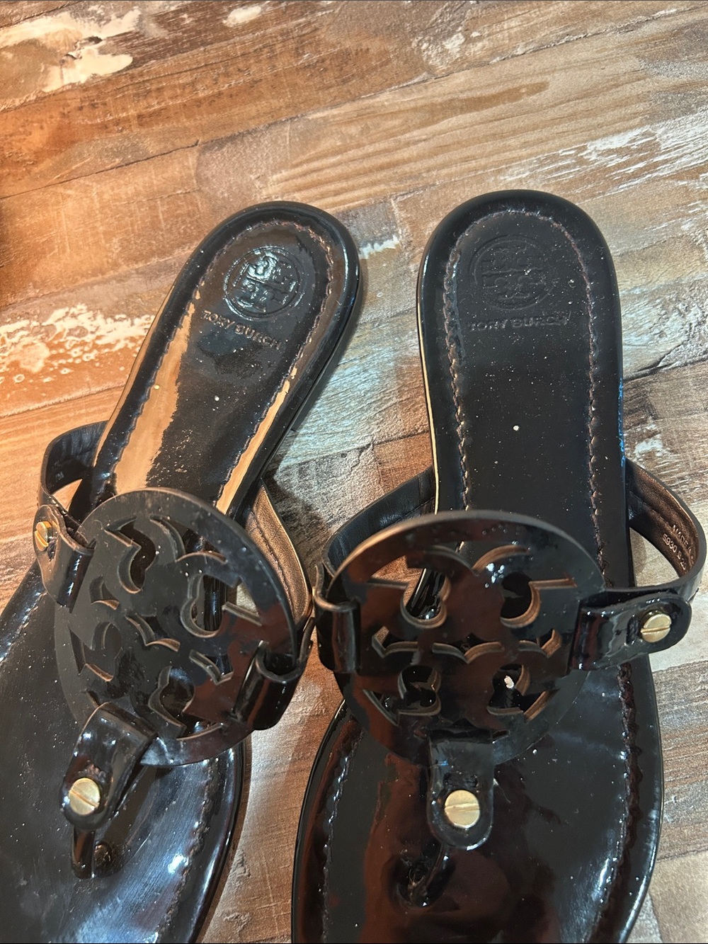 Tory Burch Black Patent Logo Thong Sandals with Gold Accents - Picture 3 of 5
